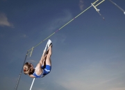 开云体育平台APP-赛道与球场，布伦森接管F1街道赛，雄鹿掀翻北京队的双重震撼