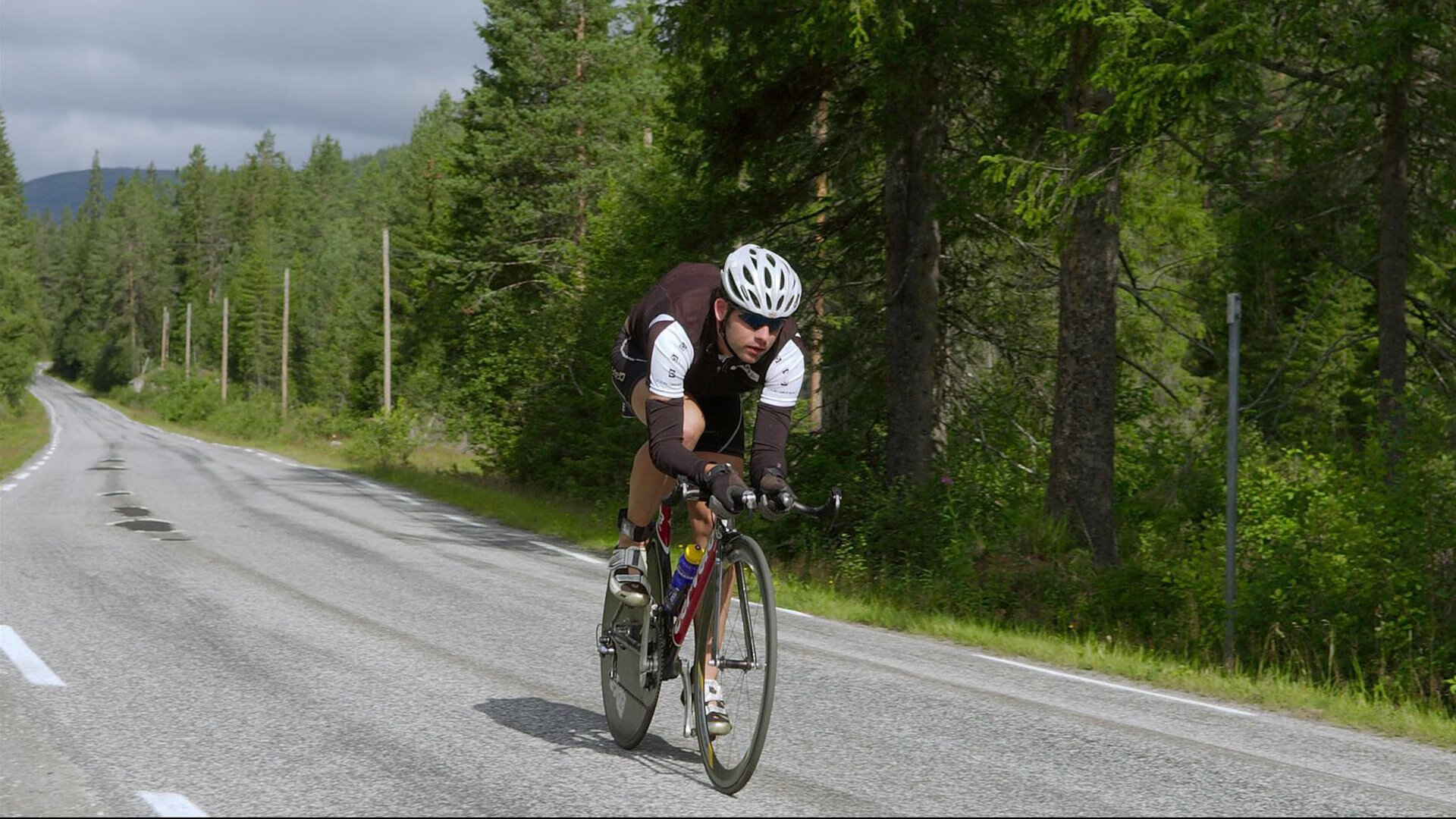 若日尼奥点射定乾坤，瑞典式连续压制终结佛罗伦萨悬念