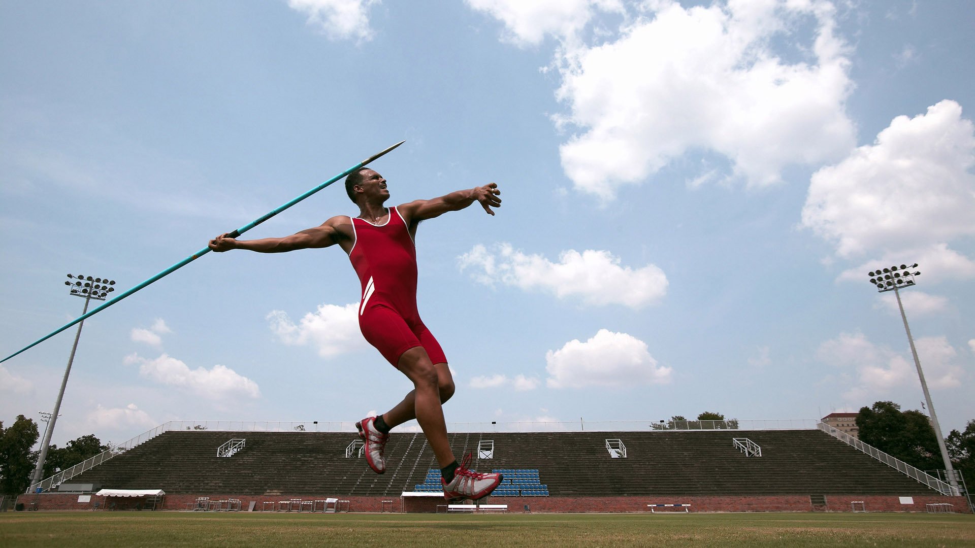 当楚阿梅尼的弧线成为天问,欧冠半决赛之夜,那道无解的几何题